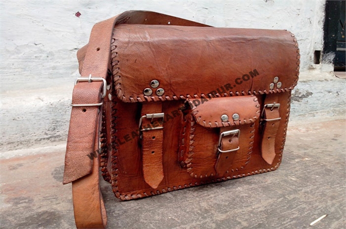 Leather Bag : Leather-Bag